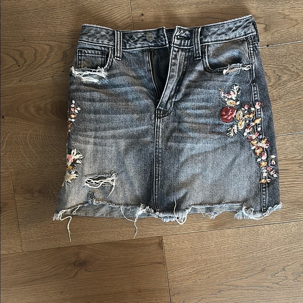 Embroidered Denim Skirt - Distressed Gray